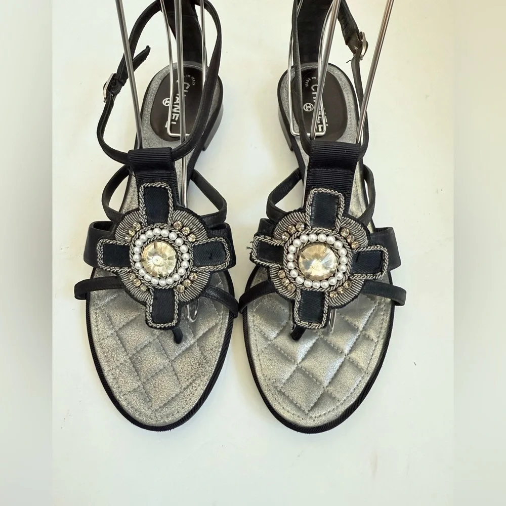 Chanel Black Metallic Grey Pearl stone embellished gladiator flat sandals EU38.5